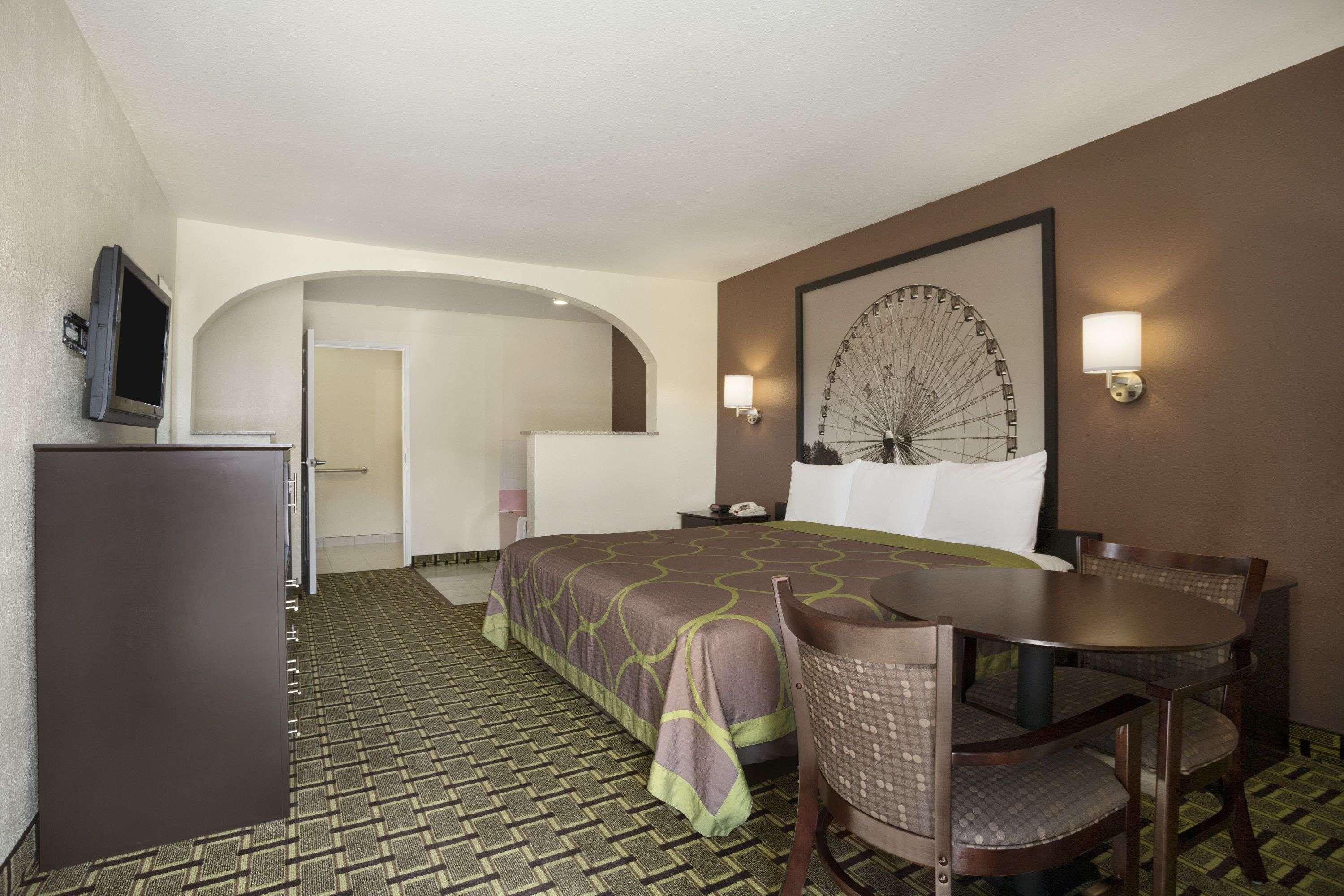 Super 8 By Wyndham Grand Prairie Southwest Exterior foto