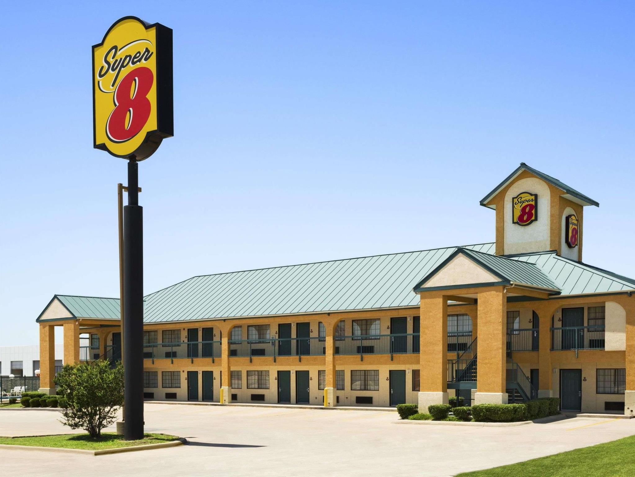Super 8 By Wyndham Grand Prairie Southwest Exterior foto