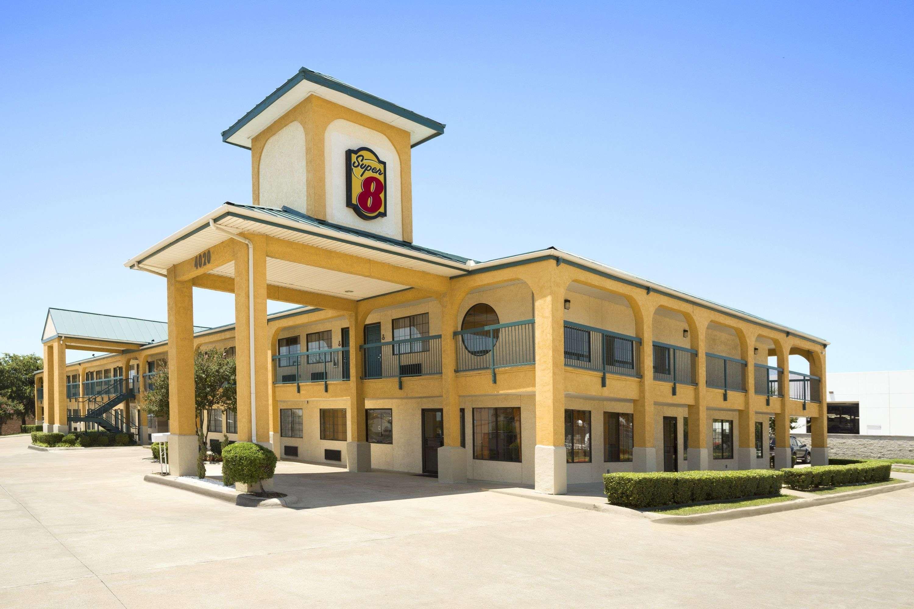 Super 8 By Wyndham Grand Prairie Southwest Exterior foto